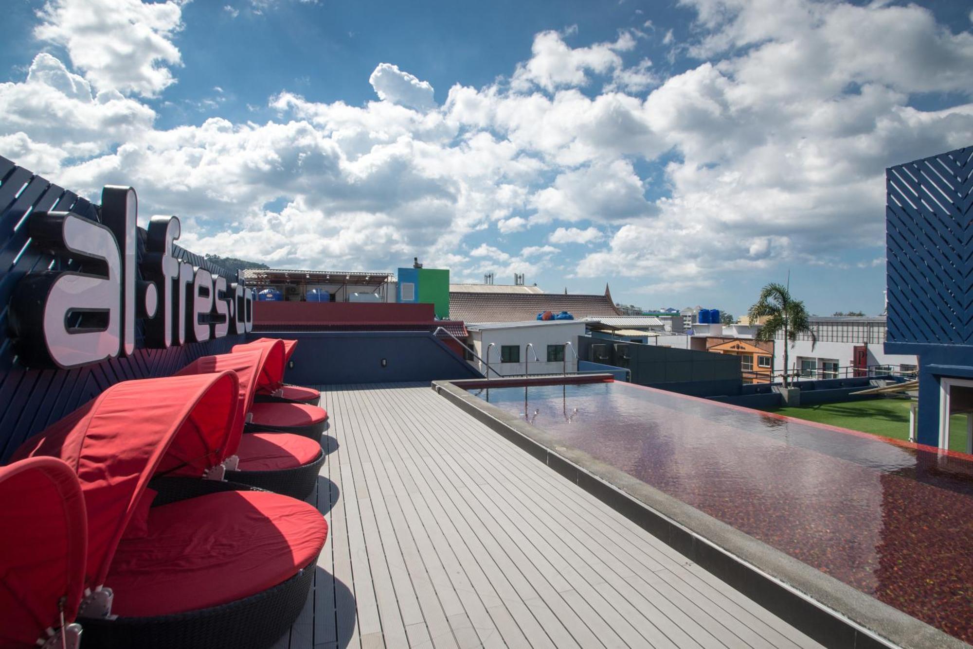 Alfresco Phuket Hotel Patong Exterior photo
