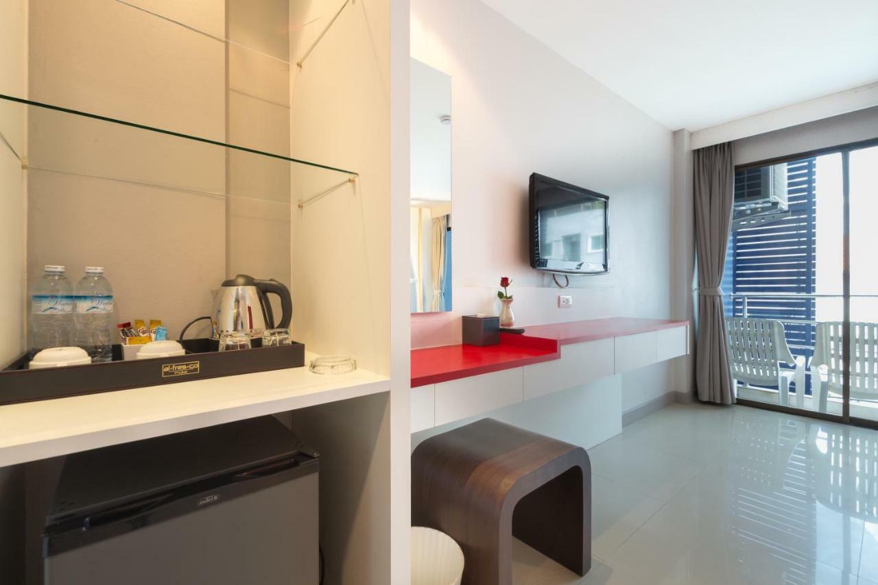 Alfresco Phuket Hotel Patong Exterior photo