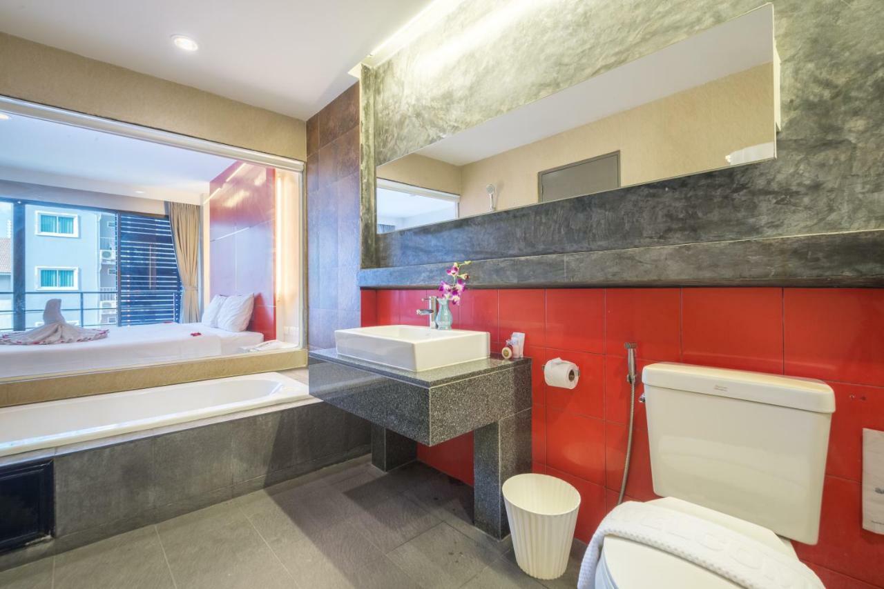 Alfresco Phuket Hotel Patong Exterior photo